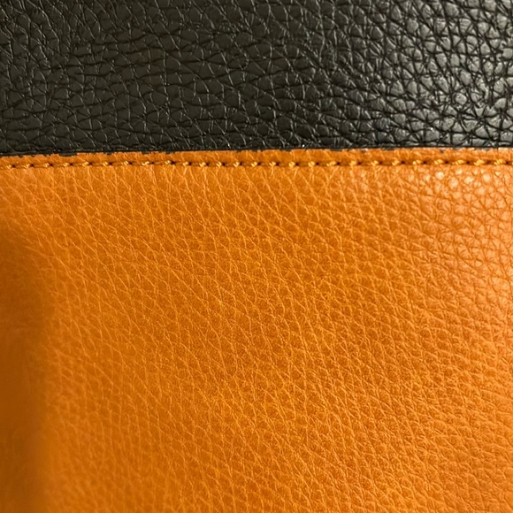Stitch Fix Street level Reversible tote - Picture 5 of 5